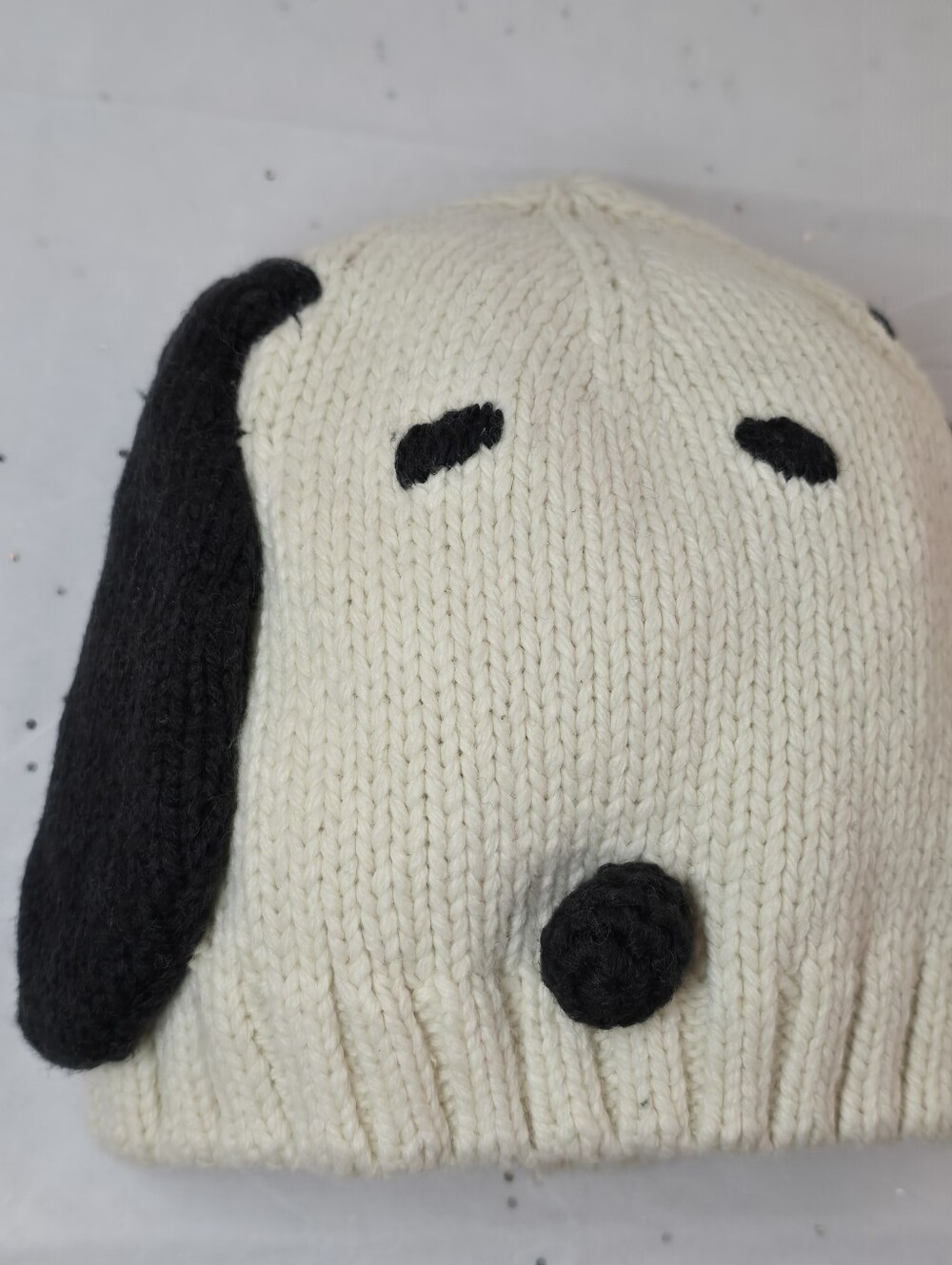 GAP Kids Peanuts Snoopy Knit Beanie Hat - Cream and Black. - Picture 4 of 10